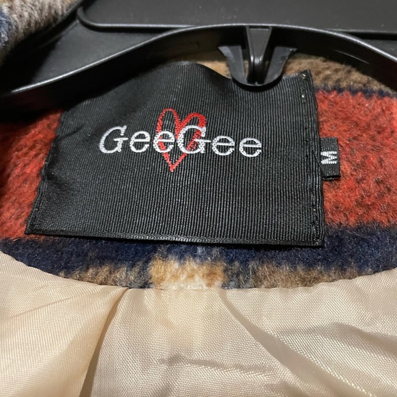 Coats - Picture 5 of 6